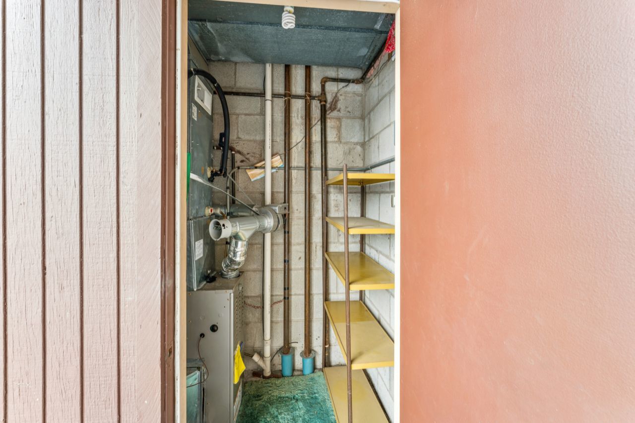 101 Old Oak Drive #216, Buffalo Grove, IL 60089