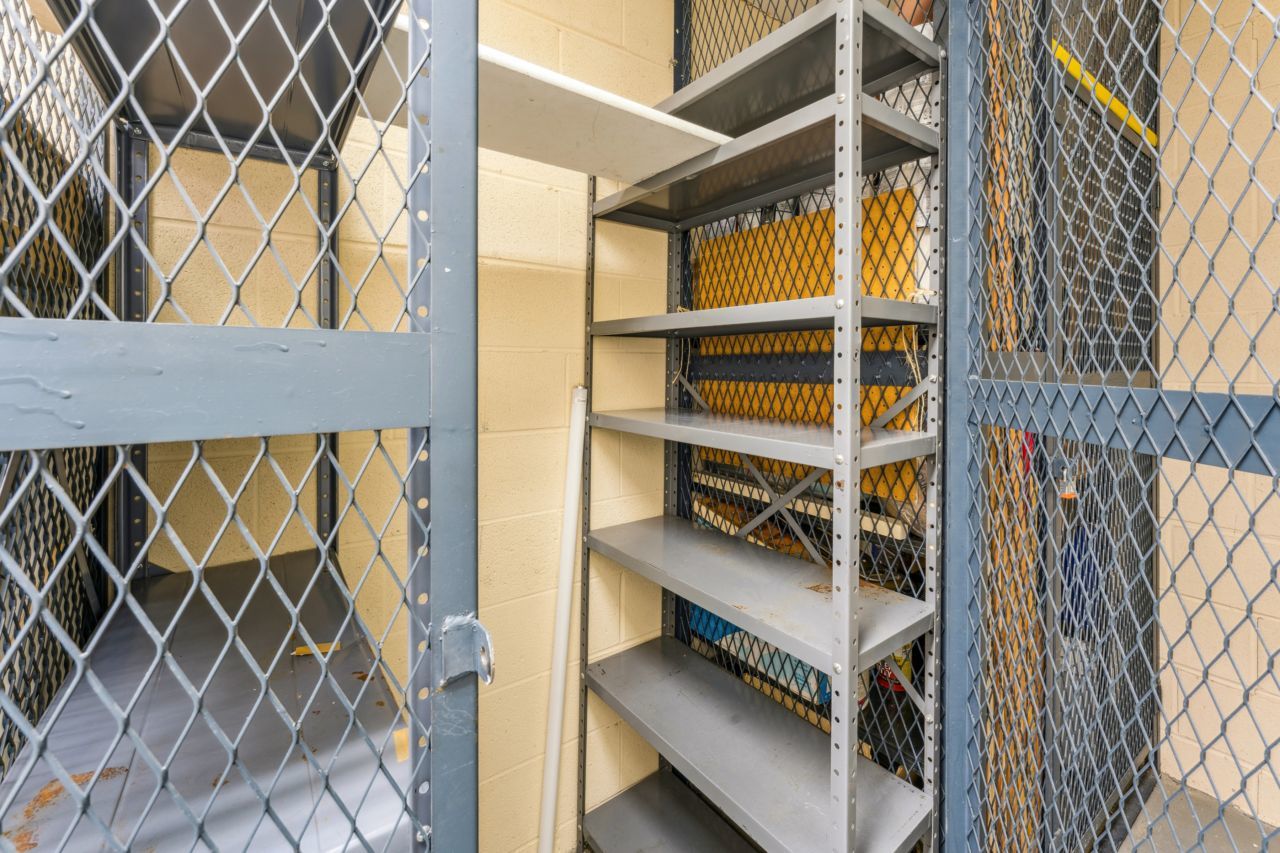 101 Old Oak Drive #216, Buffalo Grove, IL 60089