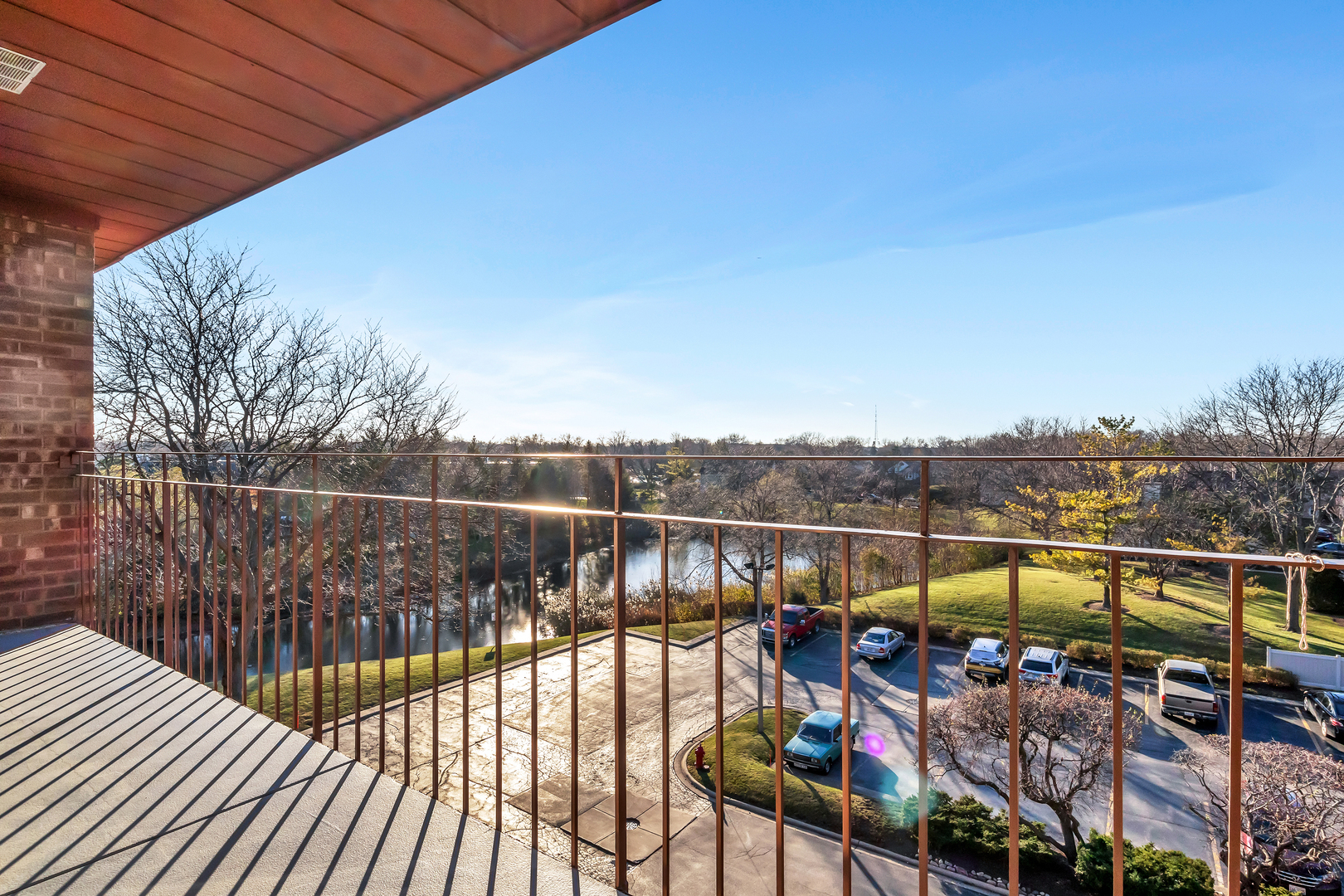 101 Old Oak Drive #216, Buffalo Grove, IL 60089