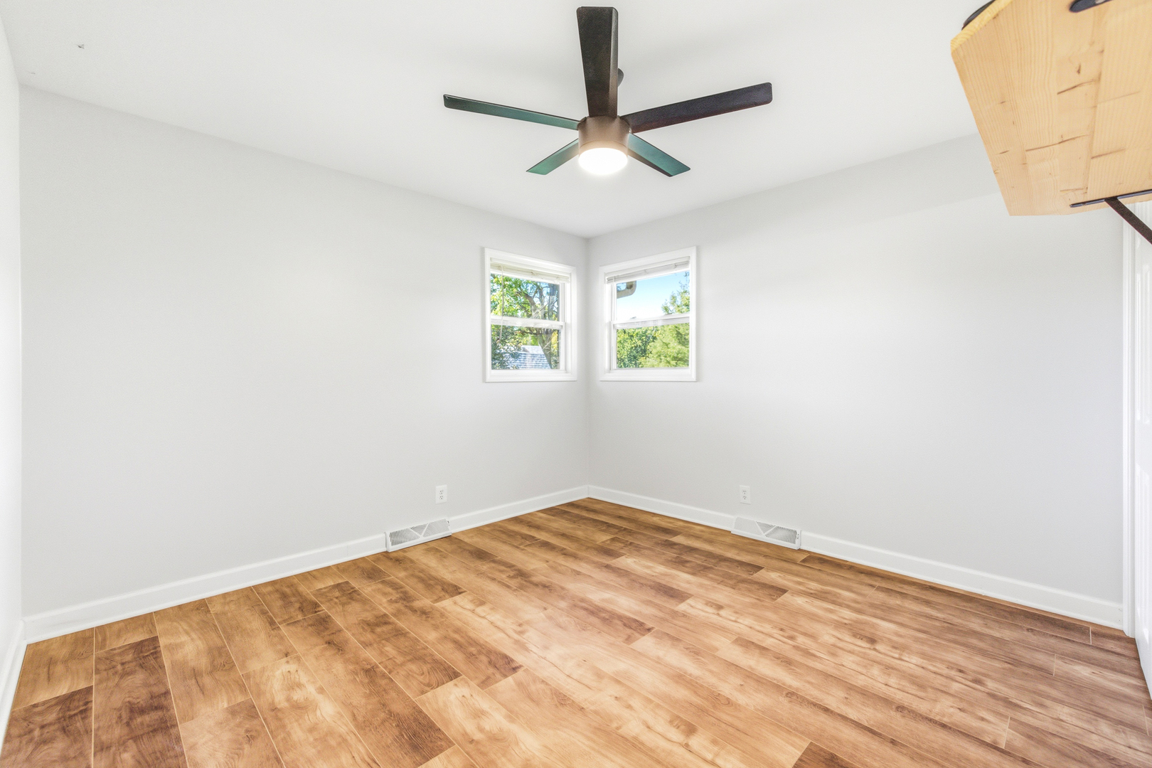 19 Brookside Lane, Bristol, IL 60512