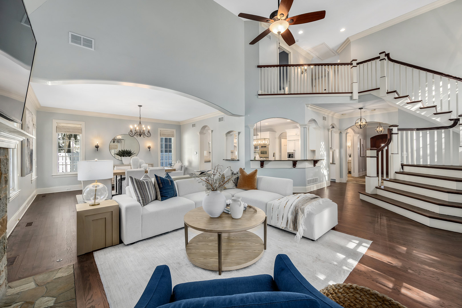 5220 Benton Avenue, Downers Grove, IL 60515