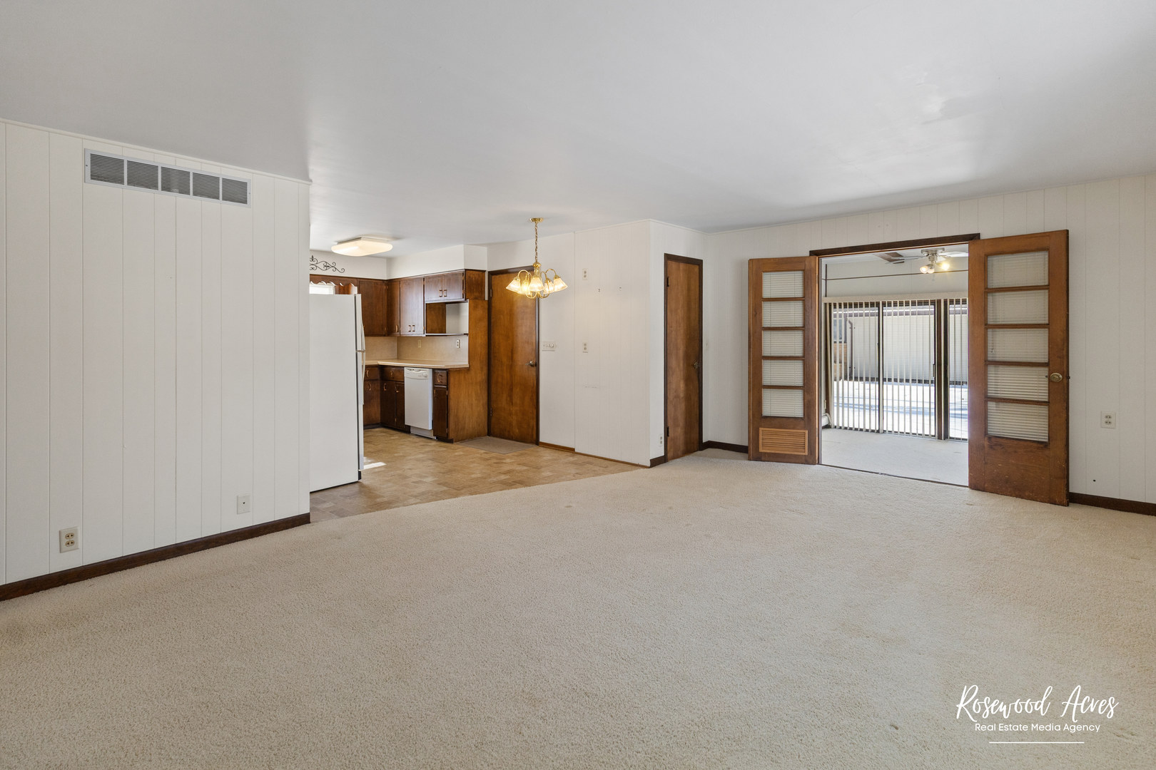 160 E Pendexter Avenue, Watseka, IL 60970