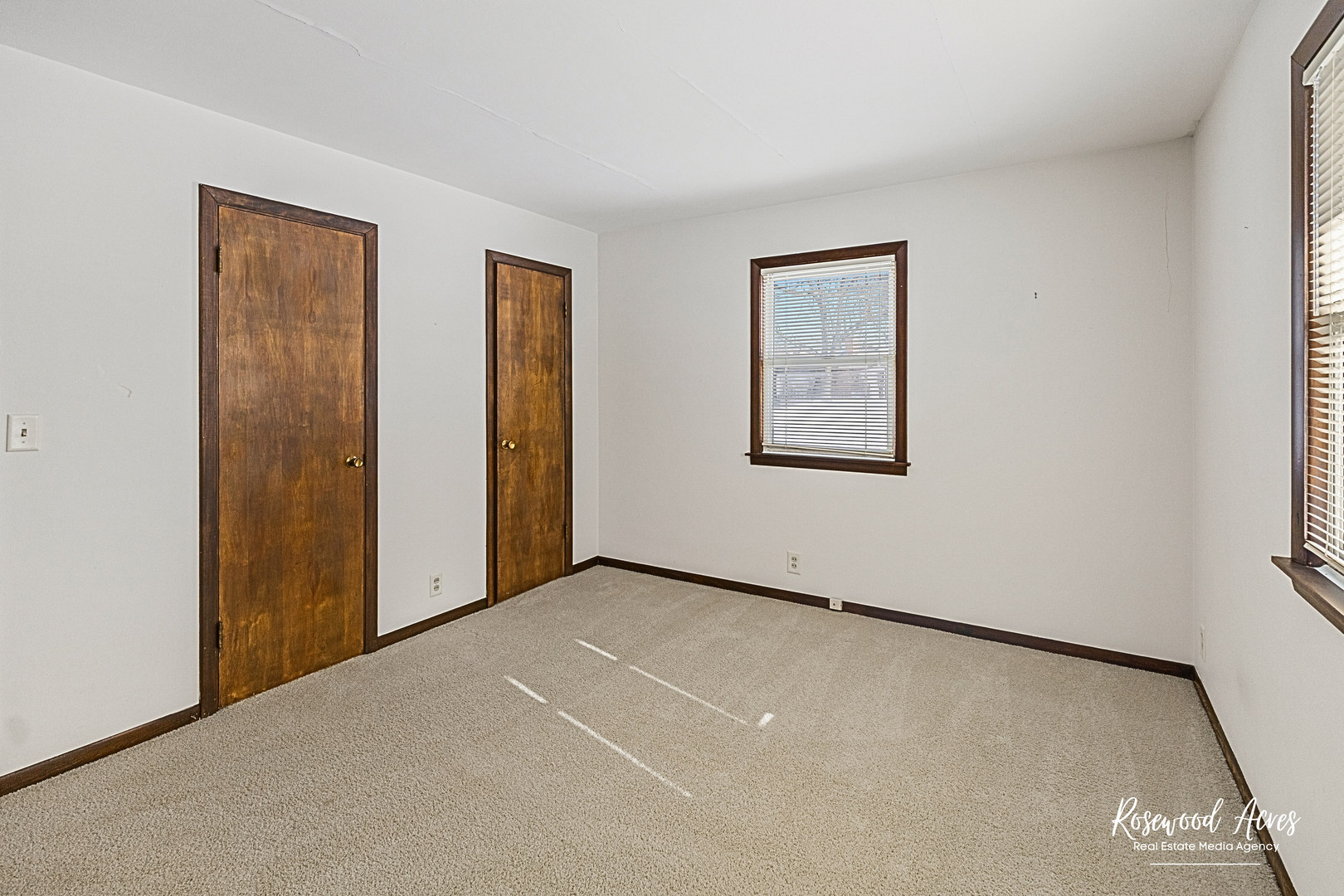 160 E Pendexter Avenue, Watseka, IL 60970