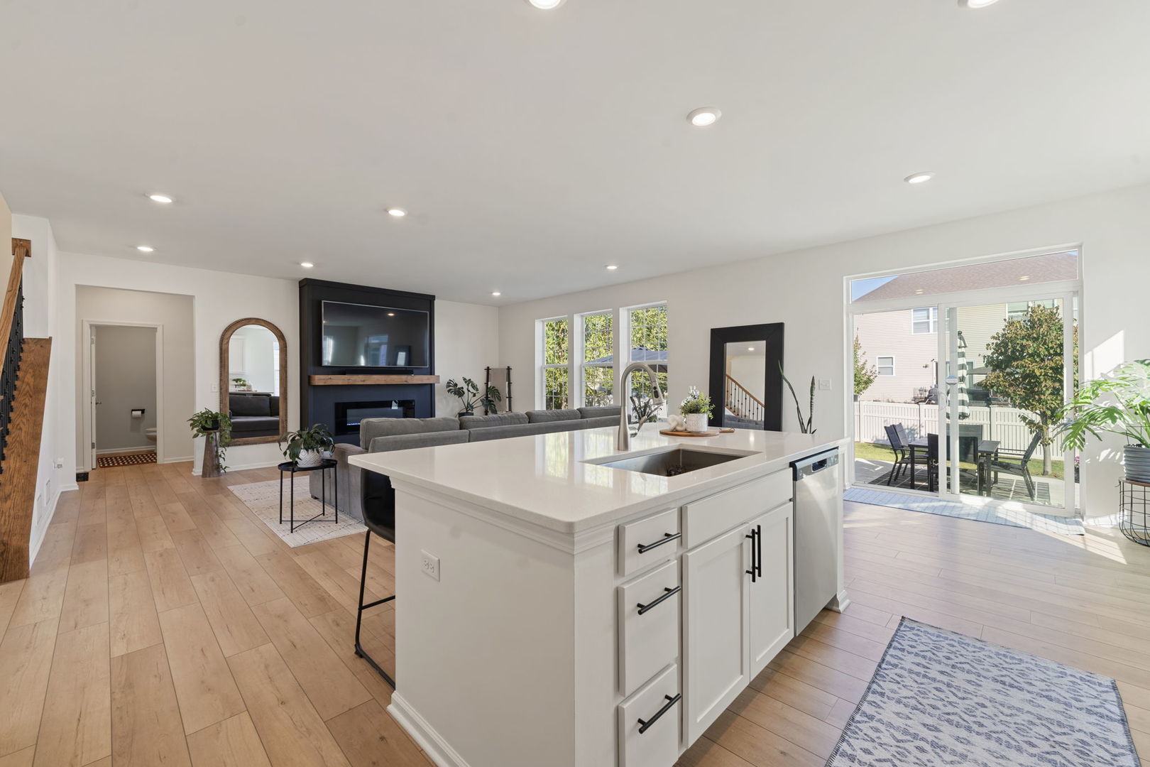 25220 W Zoumar Drive, Plainfield, IL 60586