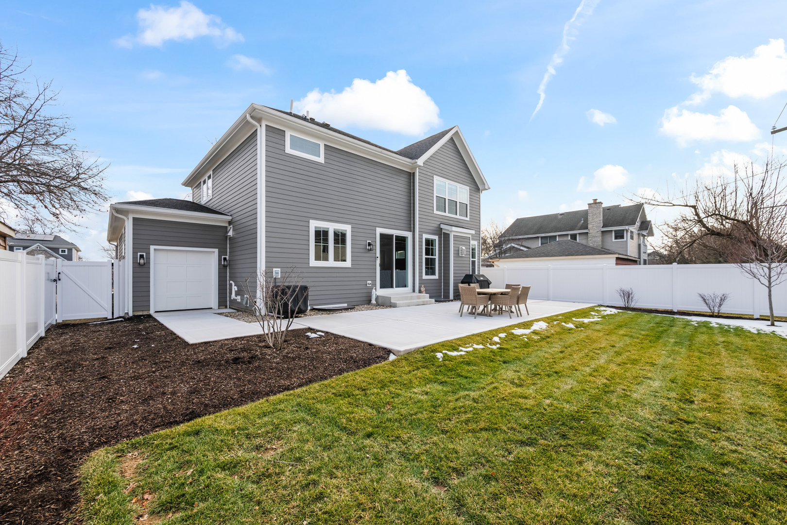 1222 N Walnut Avenue, Arlington Heights, IL 60004