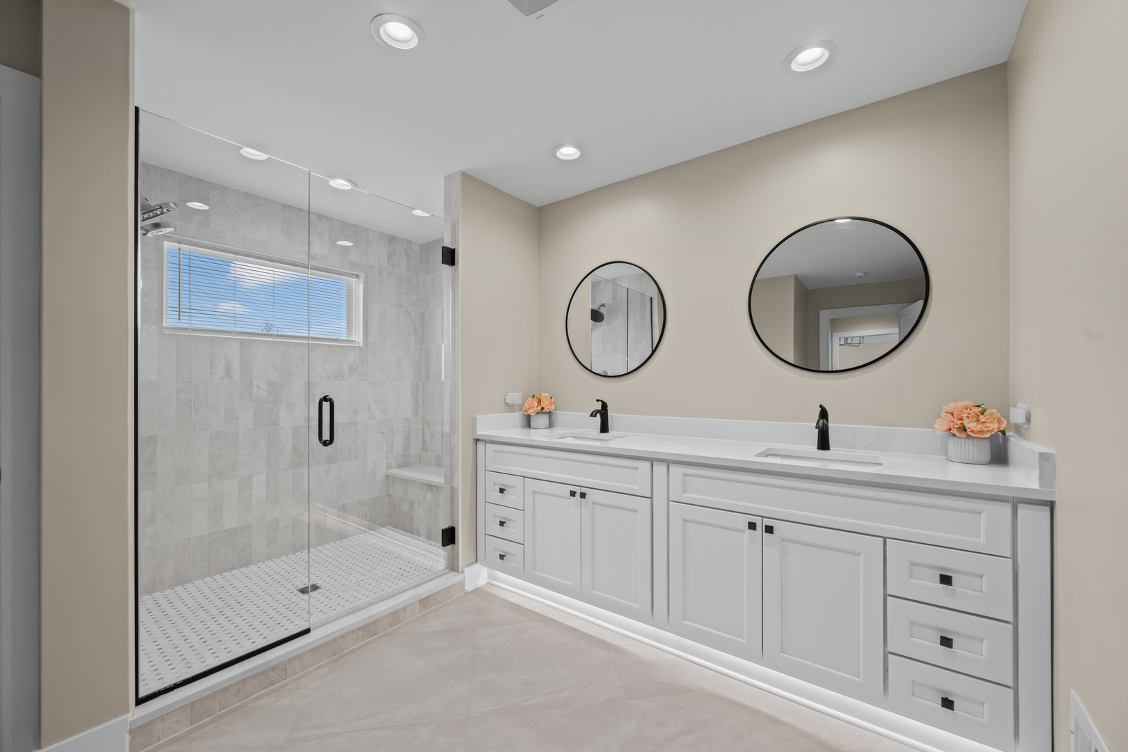 1222 N Walnut Avenue, Arlington Heights, IL 60004