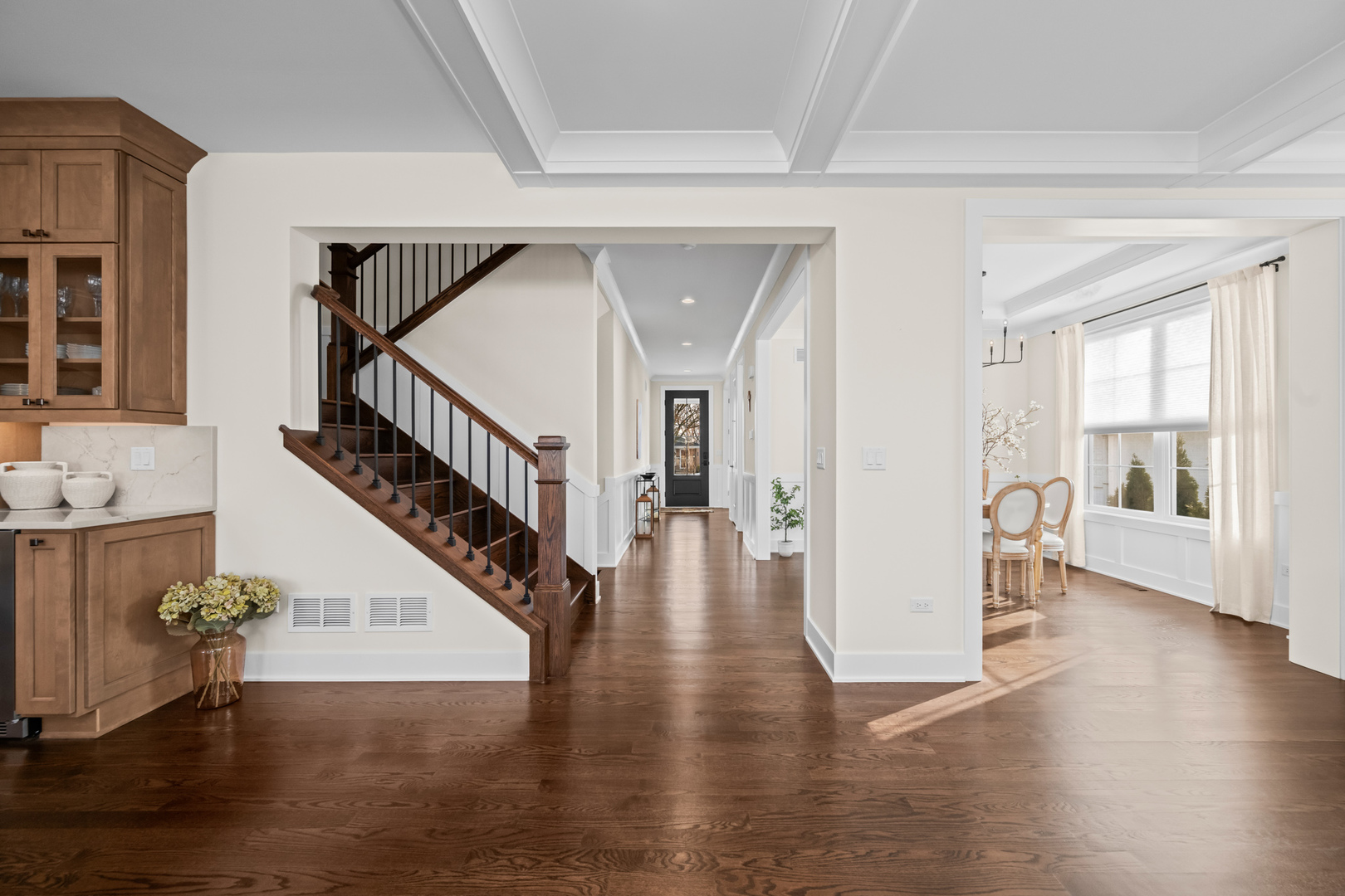 1222 N Walnut Avenue, Arlington Heights, IL 60004