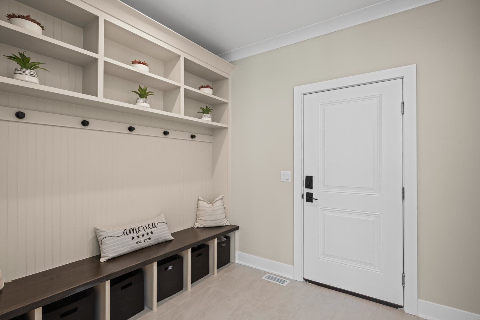 1222 N Walnut Avenue, Arlington Heights, IL 60004