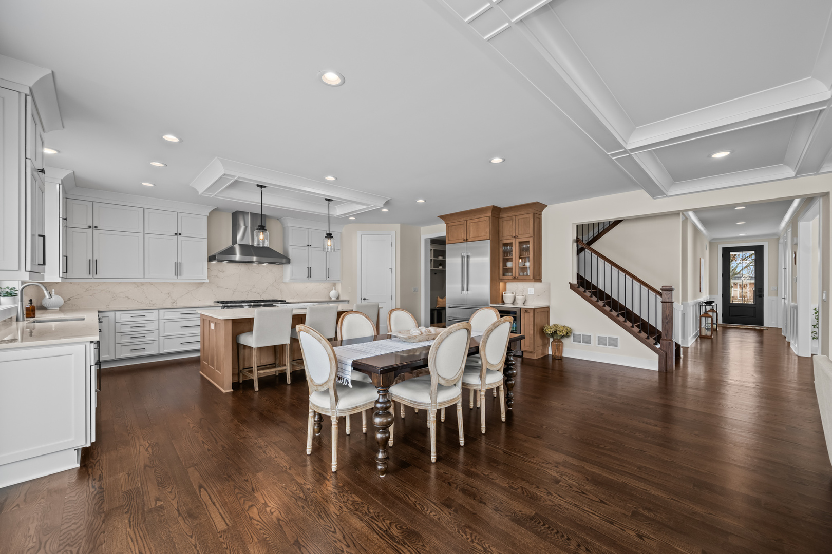 1222 N Walnut Avenue, Arlington Heights, IL 60004