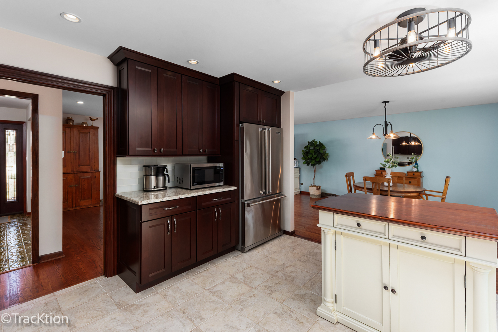 724 Ridge Road, Lemont, IL 60439