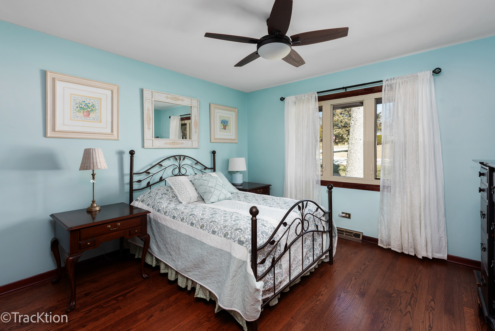 724 Ridge Road, Lemont, IL 60439