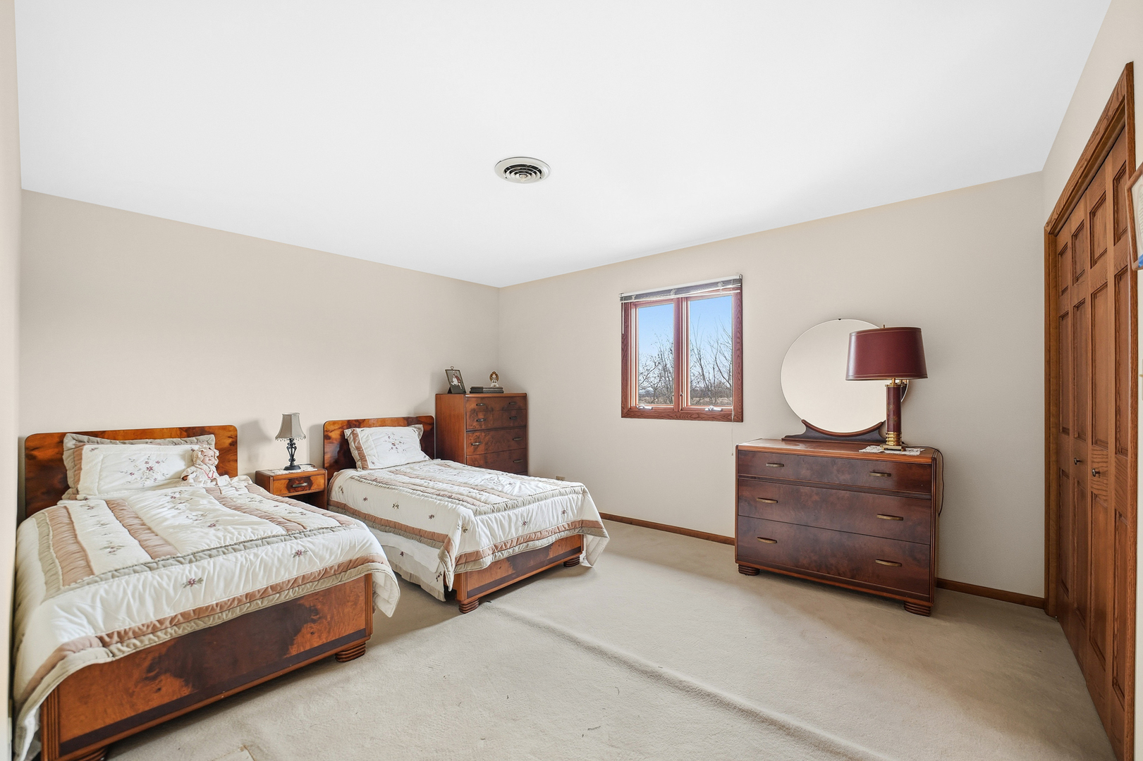 376 Nevada A Court, Frankfort, IL 60423