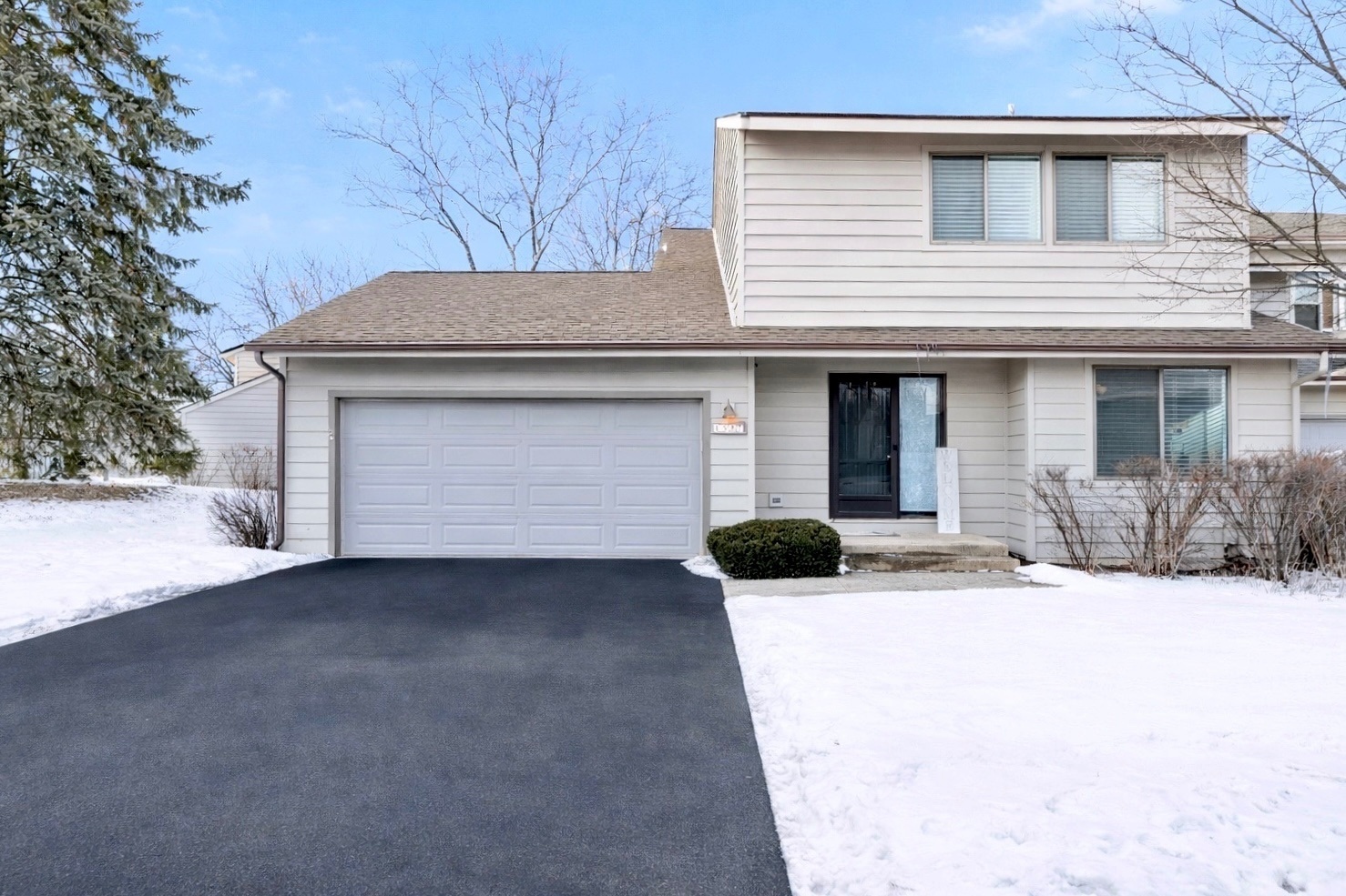 1527 Kirkwood Drive #1527, Geneva, IL 60134