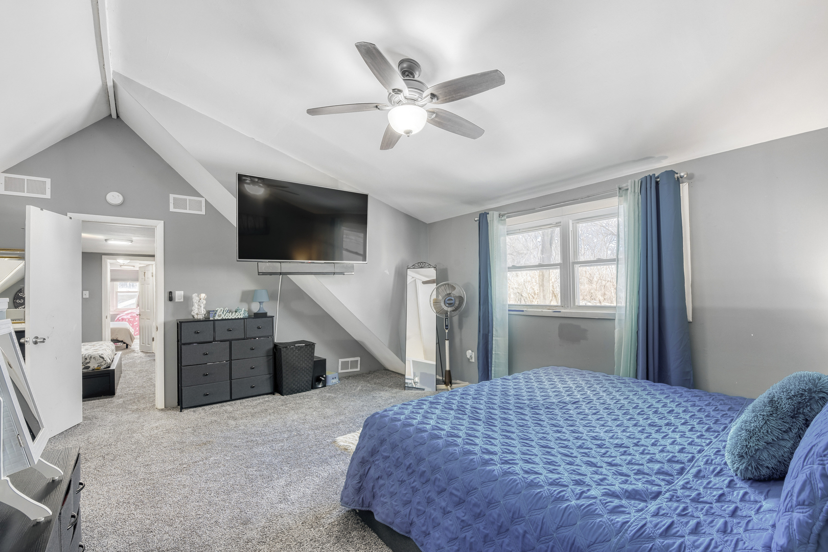 15730 Washtenaw Avenue, Markham, IL 60428