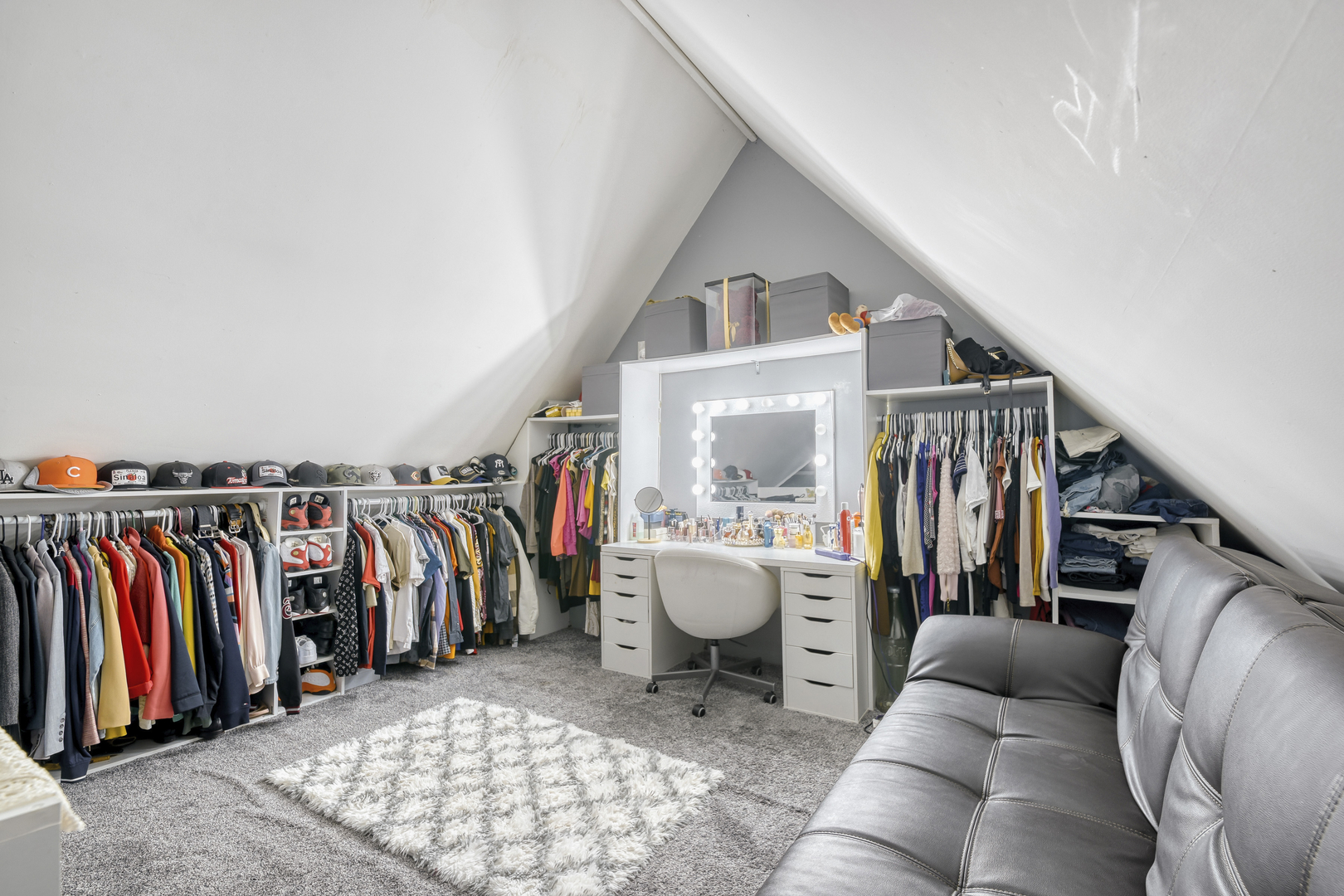 15730 Washtenaw Avenue, Markham, IL 60428