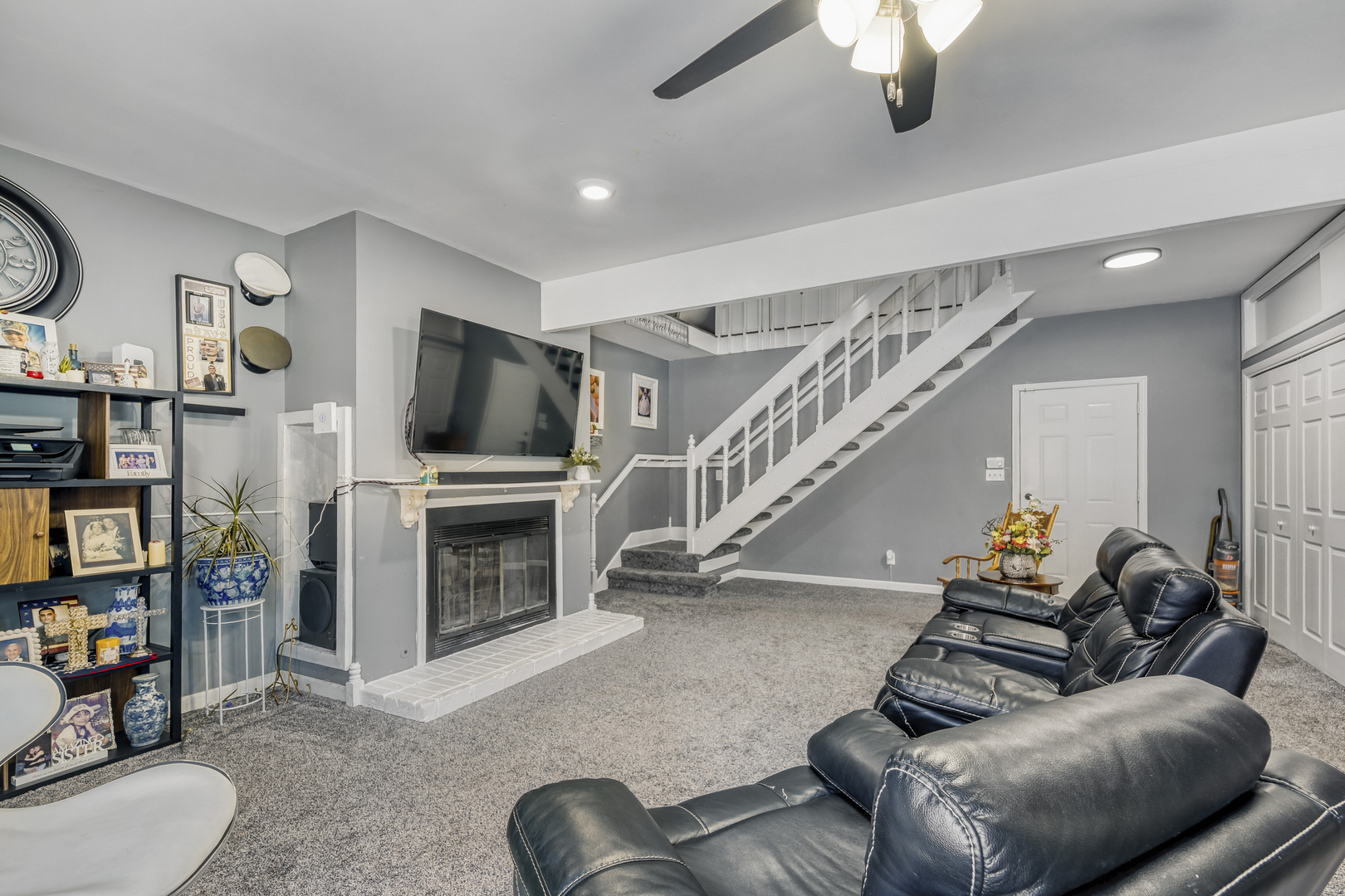 15730 Washtenaw Avenue, Markham, IL 60428