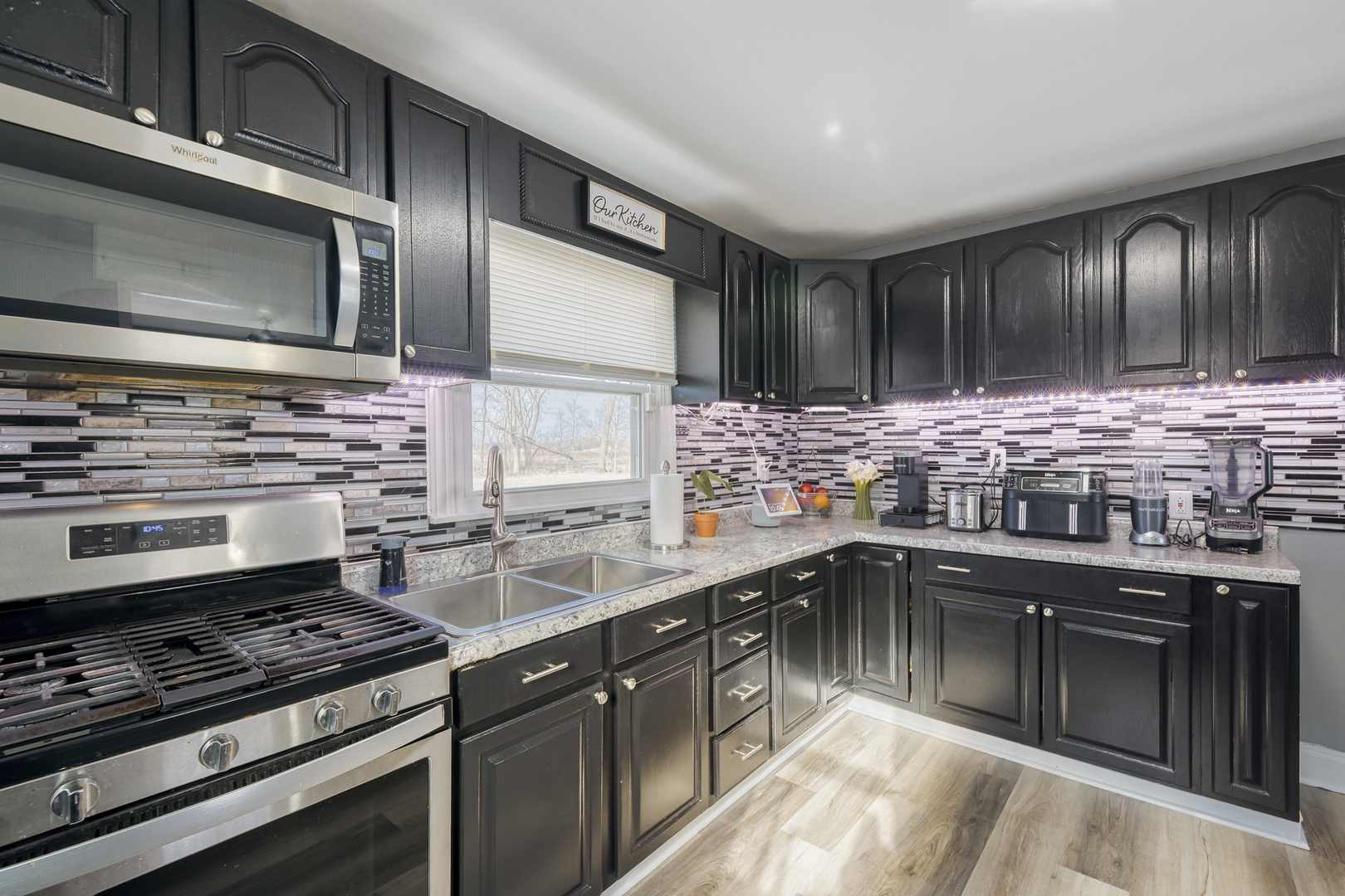 15730 Washtenaw Avenue, Markham, IL 60428