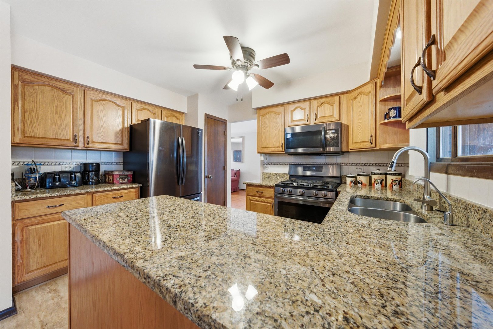 883 Honey Lane, Crete, IL 60417