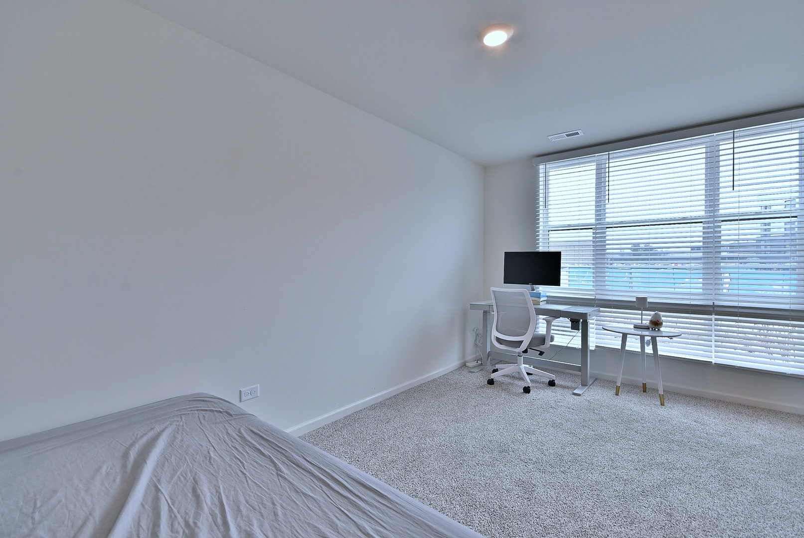 332 Summit Circle, Lombard, IL 60148