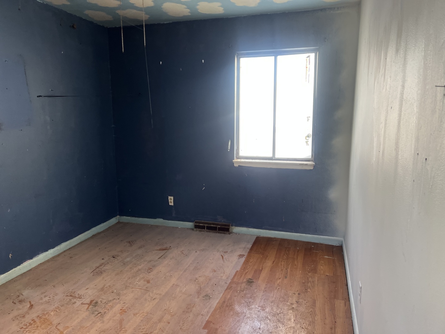 3021 W Malone Street, Peoria, IL 61605