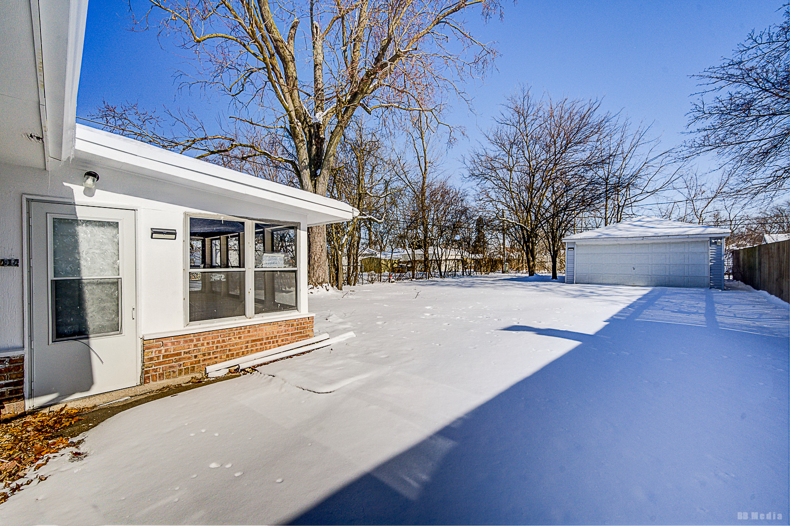 17555 Howe Avenue, Homewood, IL 60430