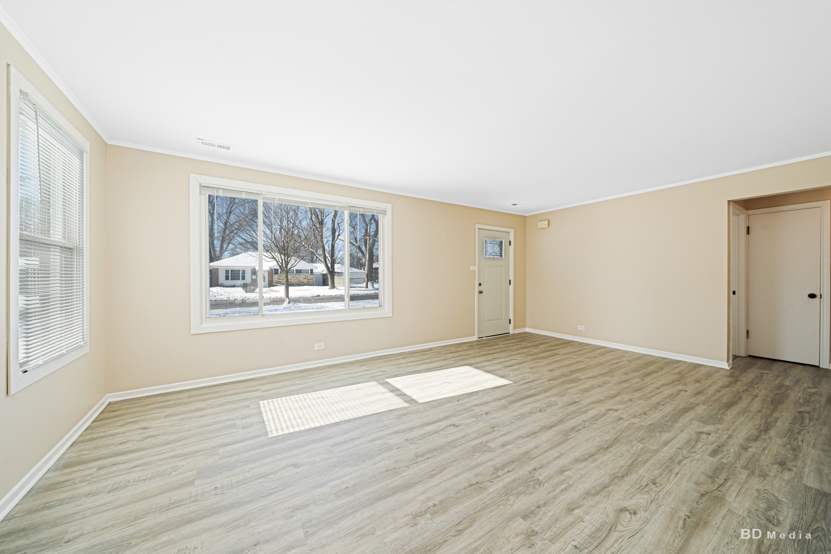 17555 Howe Avenue, Homewood, IL 60430