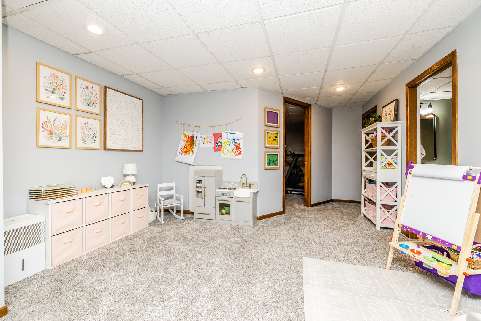 610 W WEGNER Road, McHenry, IL 60051