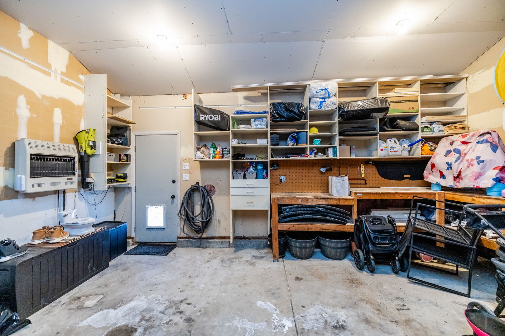 610 W WEGNER Road, McHenry, IL 60051