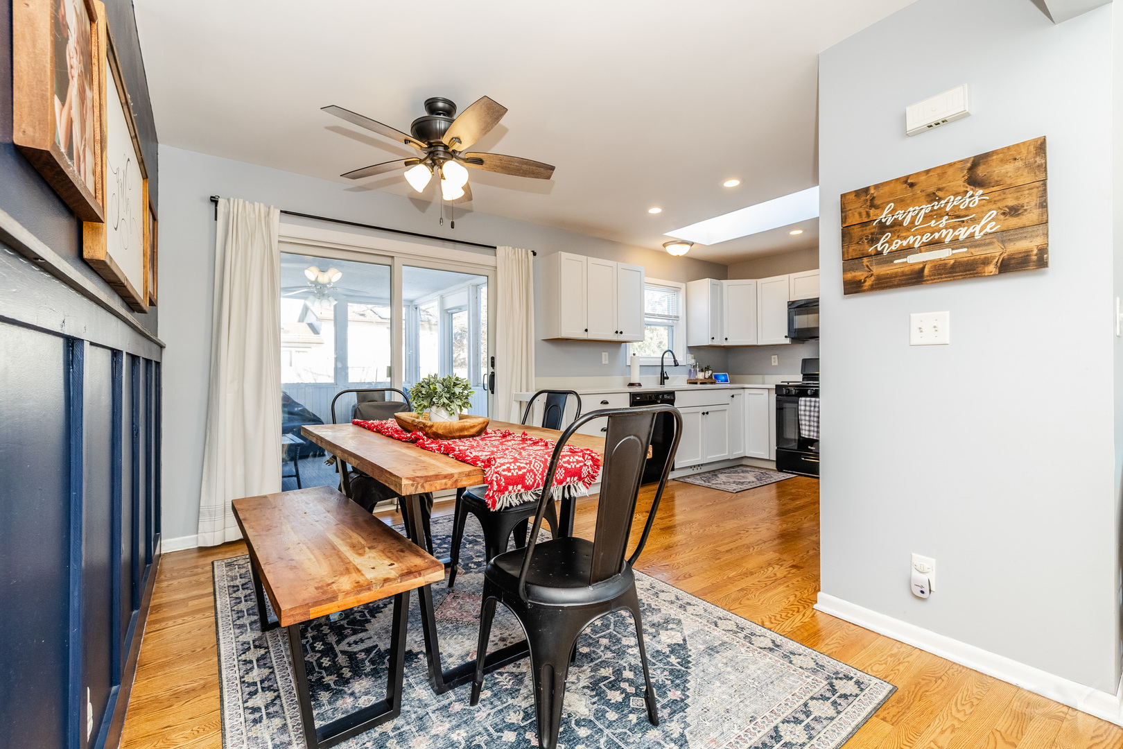 610 W WEGNER Road, McHenry, IL 60051