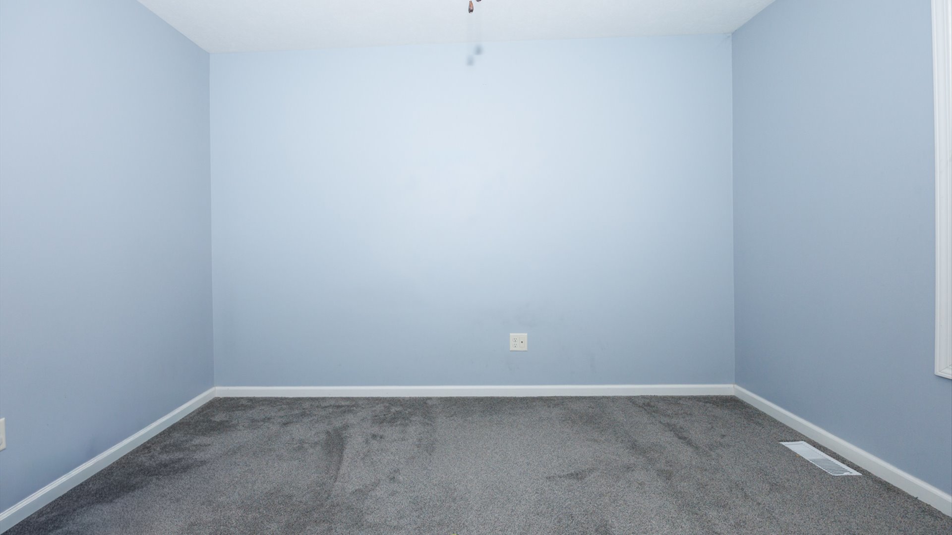 1517 Kell Avenue, Bloomington, IL 61705