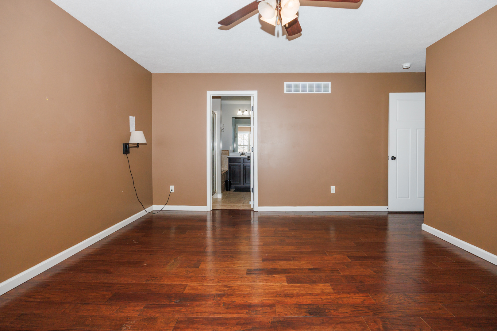 1517 Kell Avenue, Bloomington, IL 61705