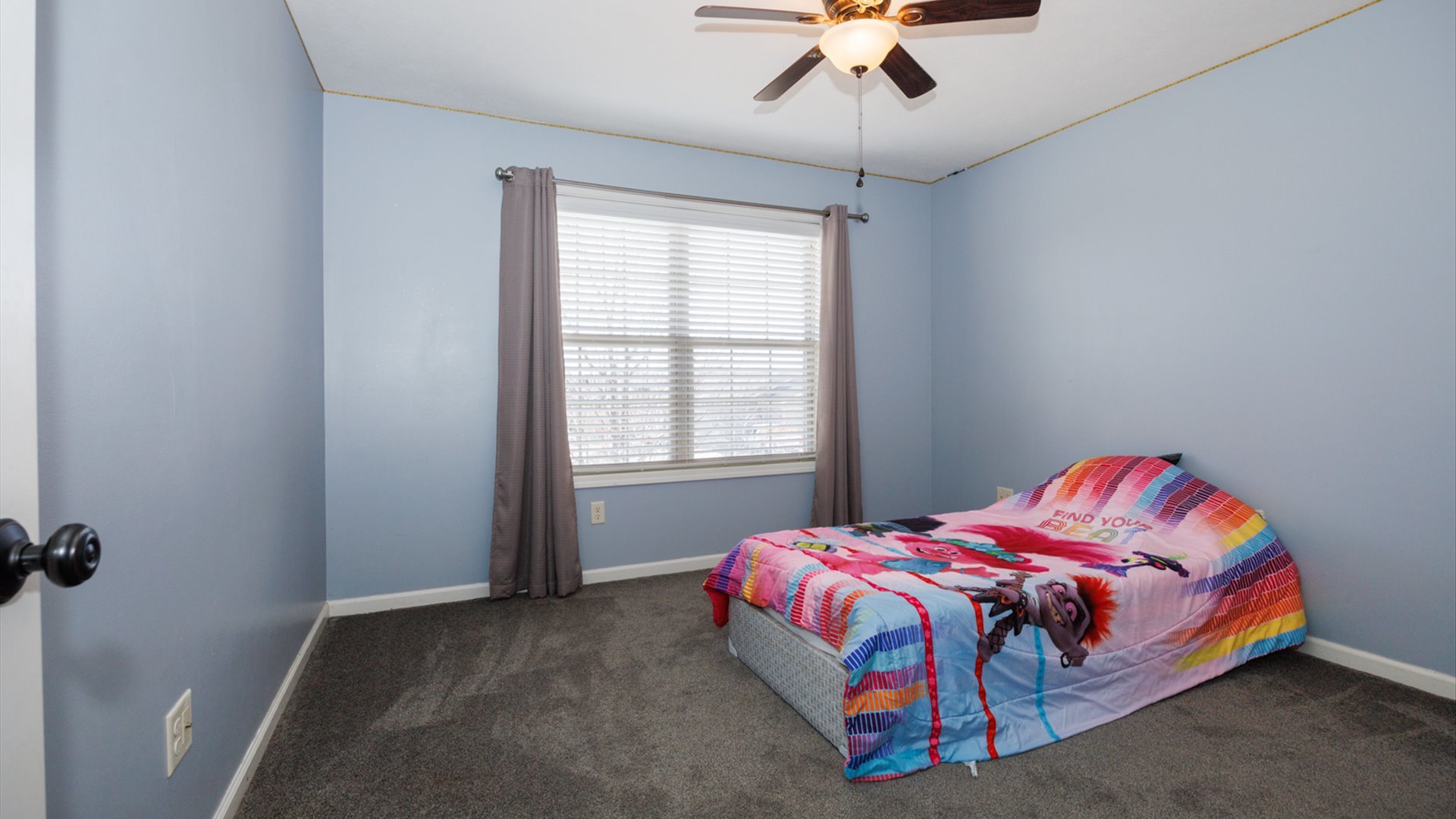 1517 Kell Avenue, Bloomington, IL 61705