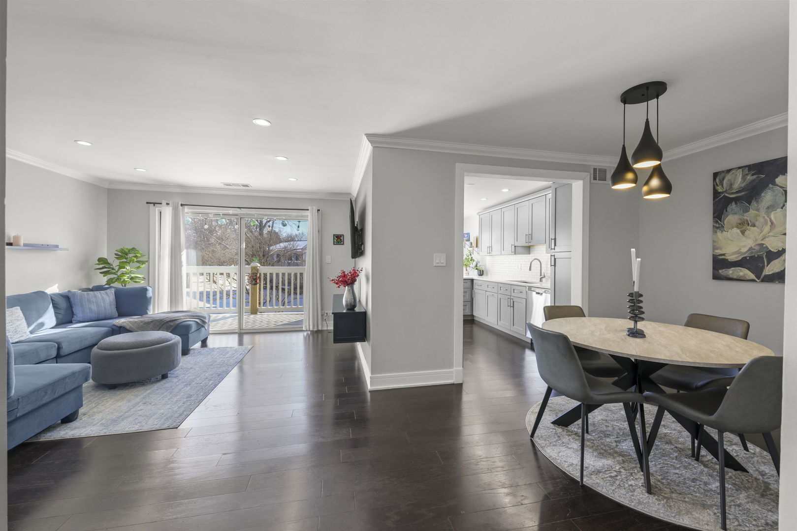 2050 Lancaster Circle #201D, Naperville, IL 60565