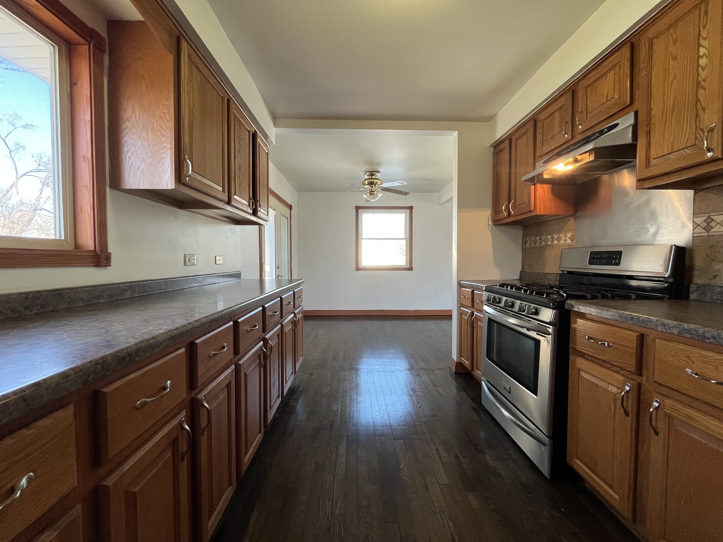 21624 Gailine Avenue, Sauk Village, IL 60411