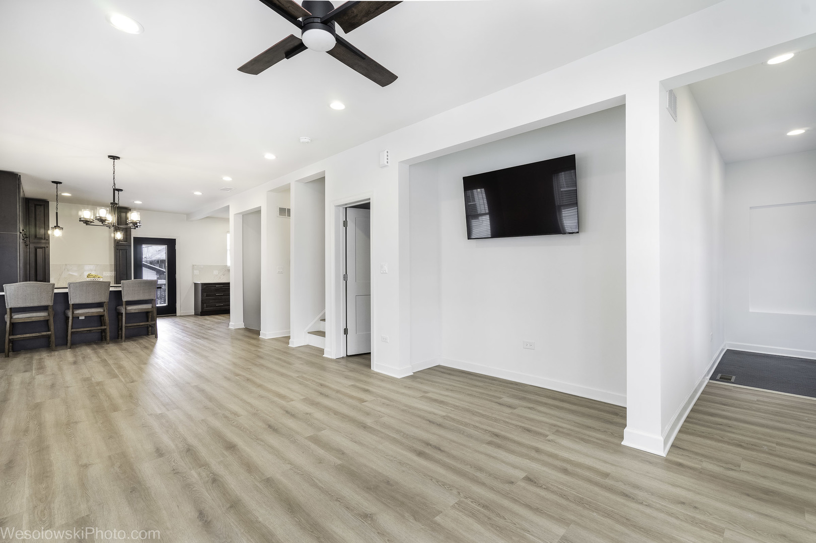 1830 S 11th Avenue, Maywood, IL 60153