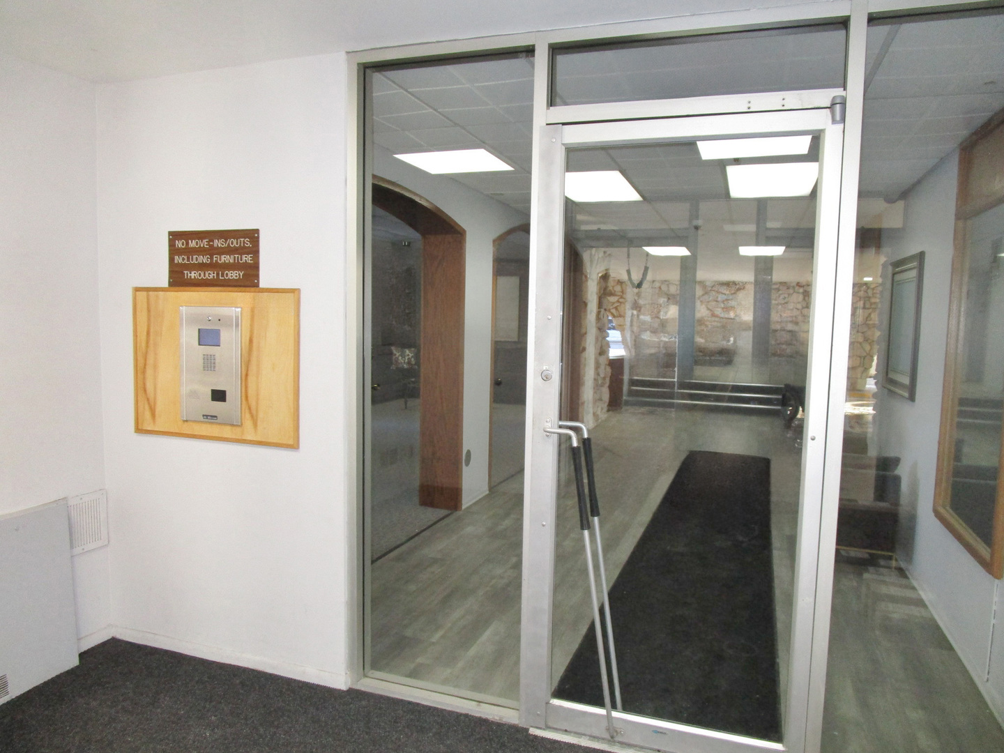 1301 S Finley Road #417, Lombard, IL 60148