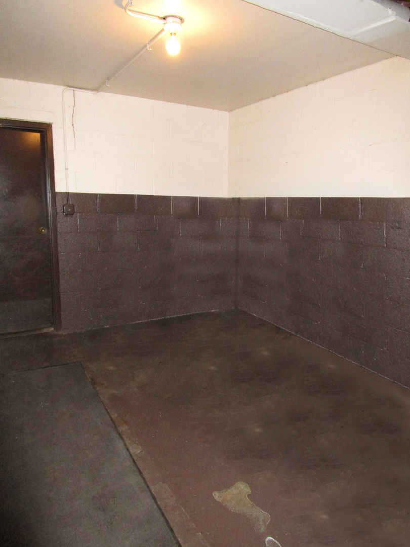 1301 S Finley Road #417, Lombard, IL 60148