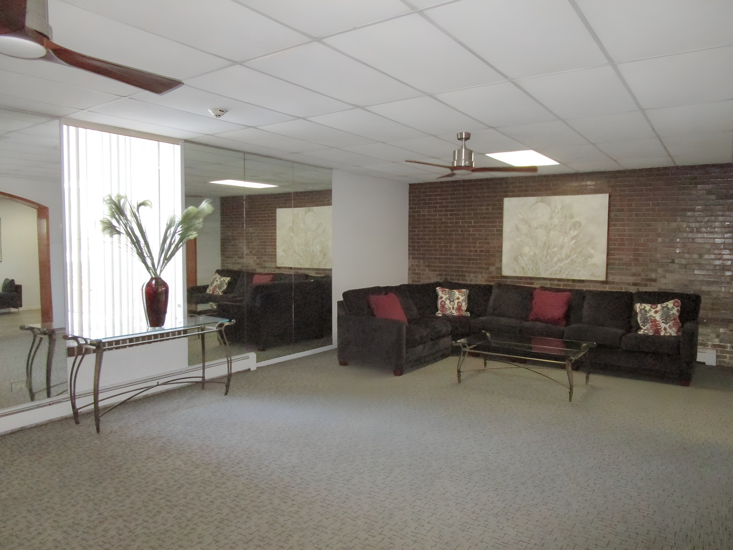 1301 S Finley Road #417, Lombard, IL 60148