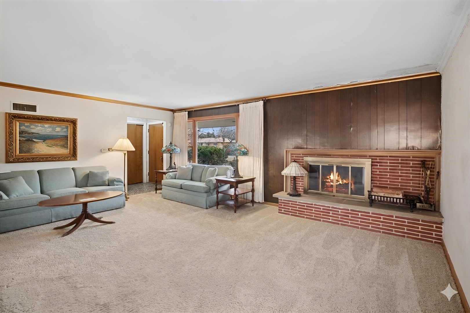 207 Town Acres Lane, Roselle, IL 60172