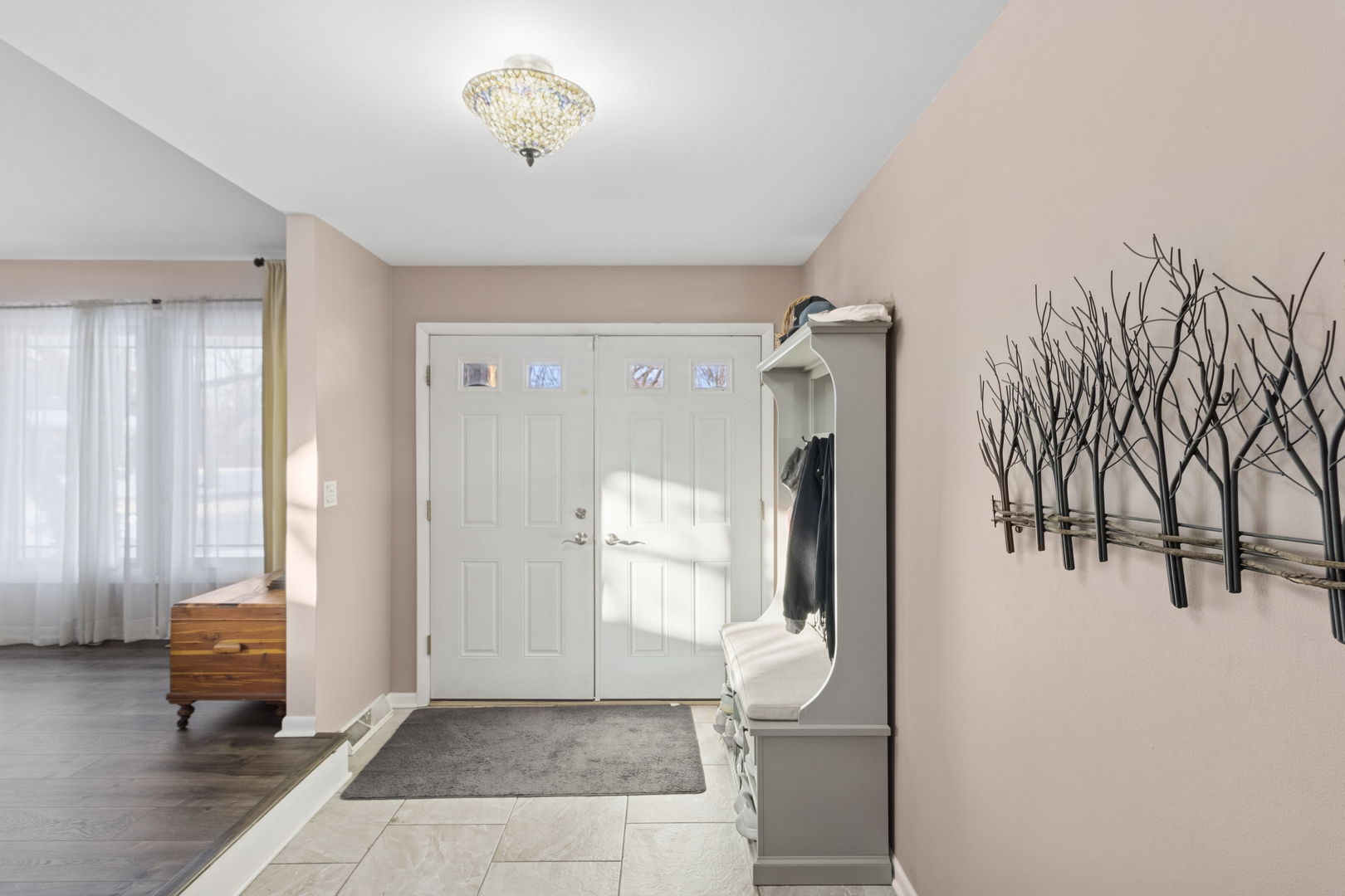 2207 E Michael Manor Lane, Arlington Heights, IL 60004