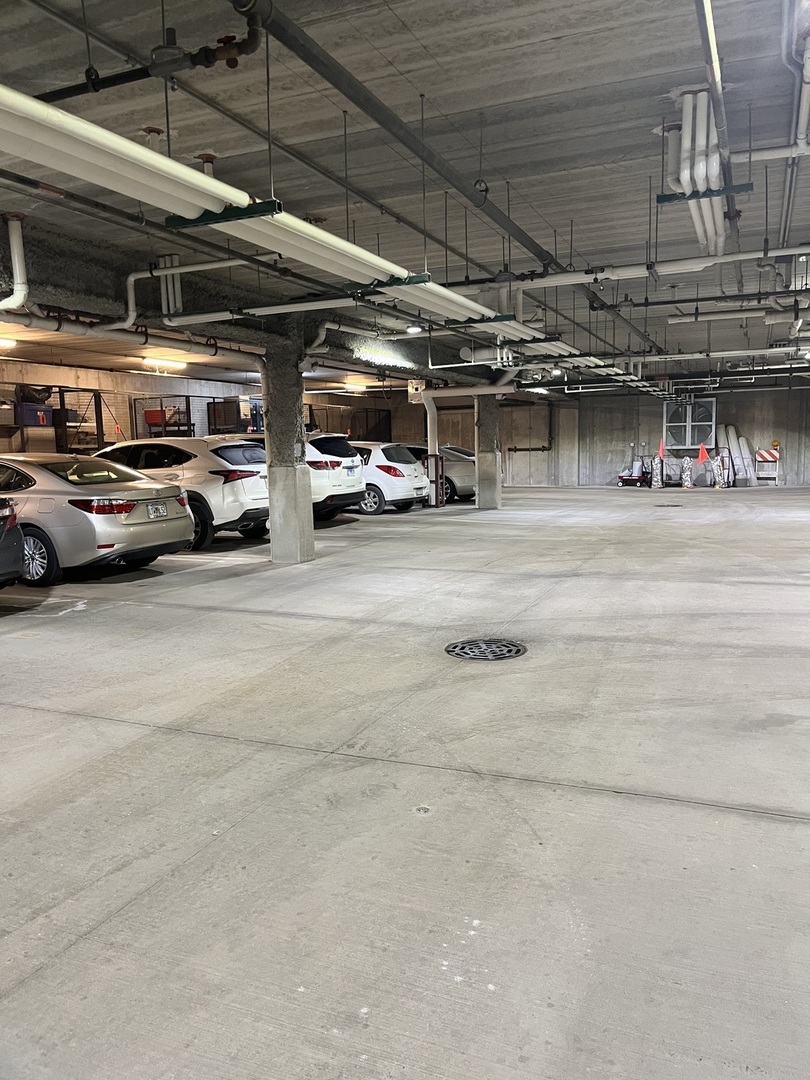 3975 Idlewild Lane #107, Naperville, IL 60564