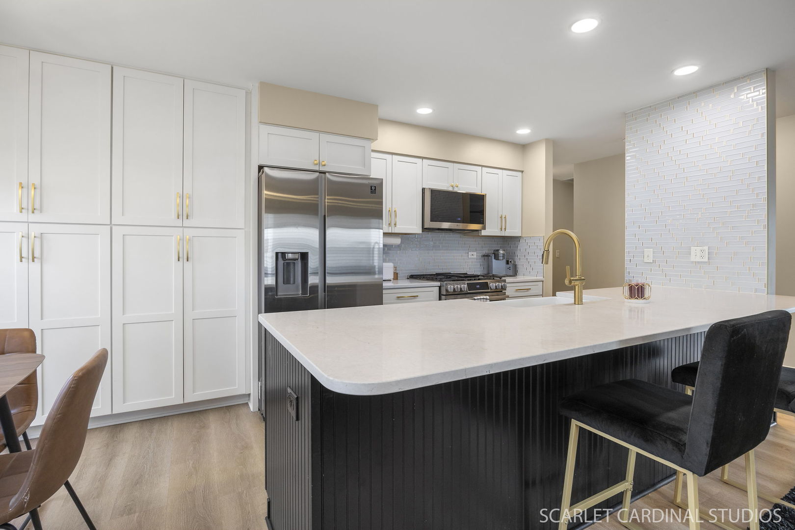 2828 Bluewater Circle, Naperville, IL 60564