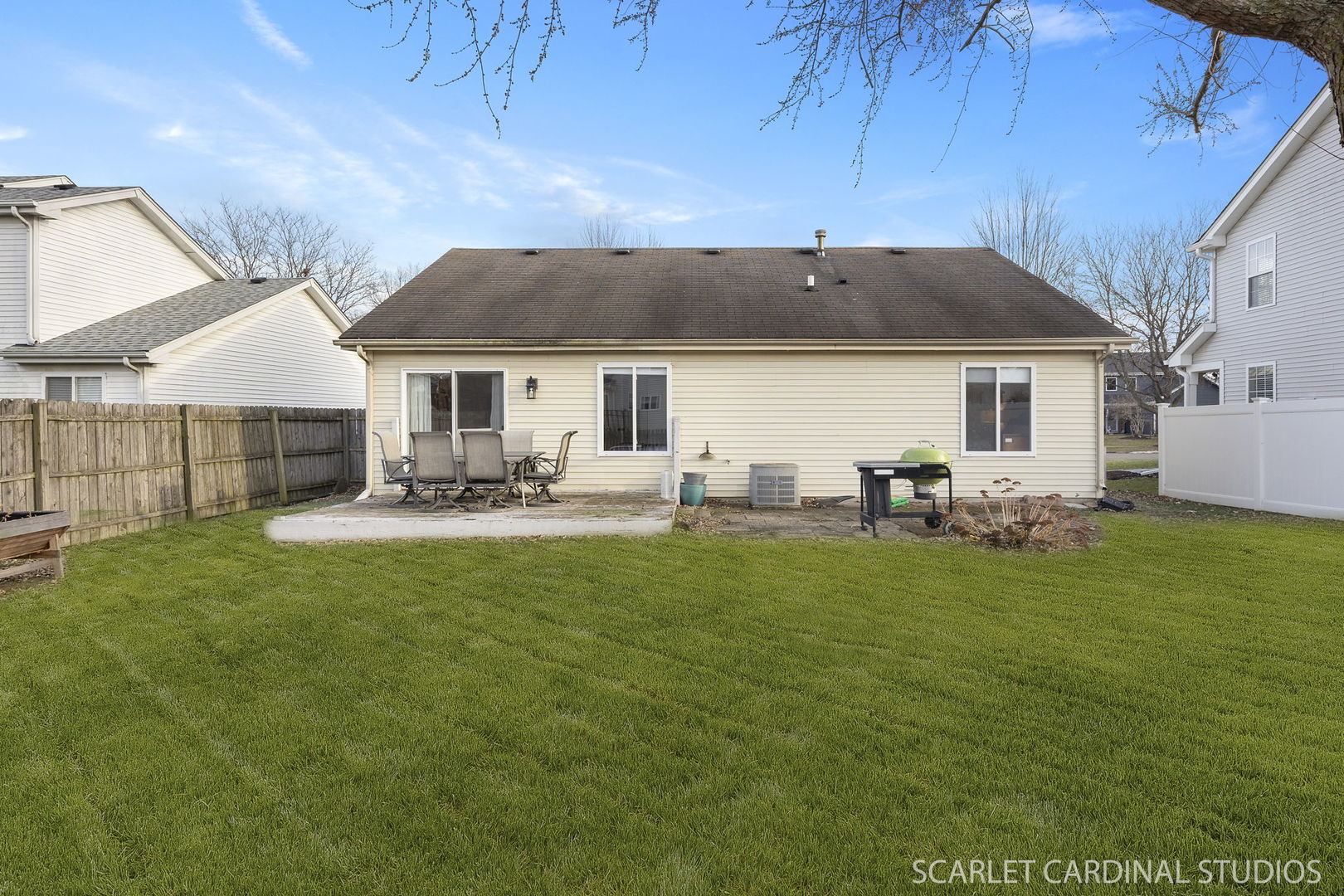 2828 Bluewater Circle, Naperville, IL 60564