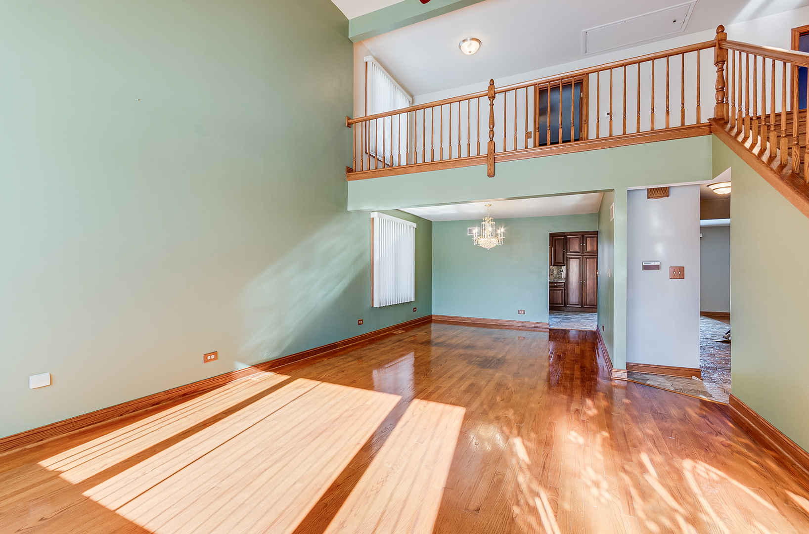 8732 W Surrey Park, Palos Hills, IL 60465