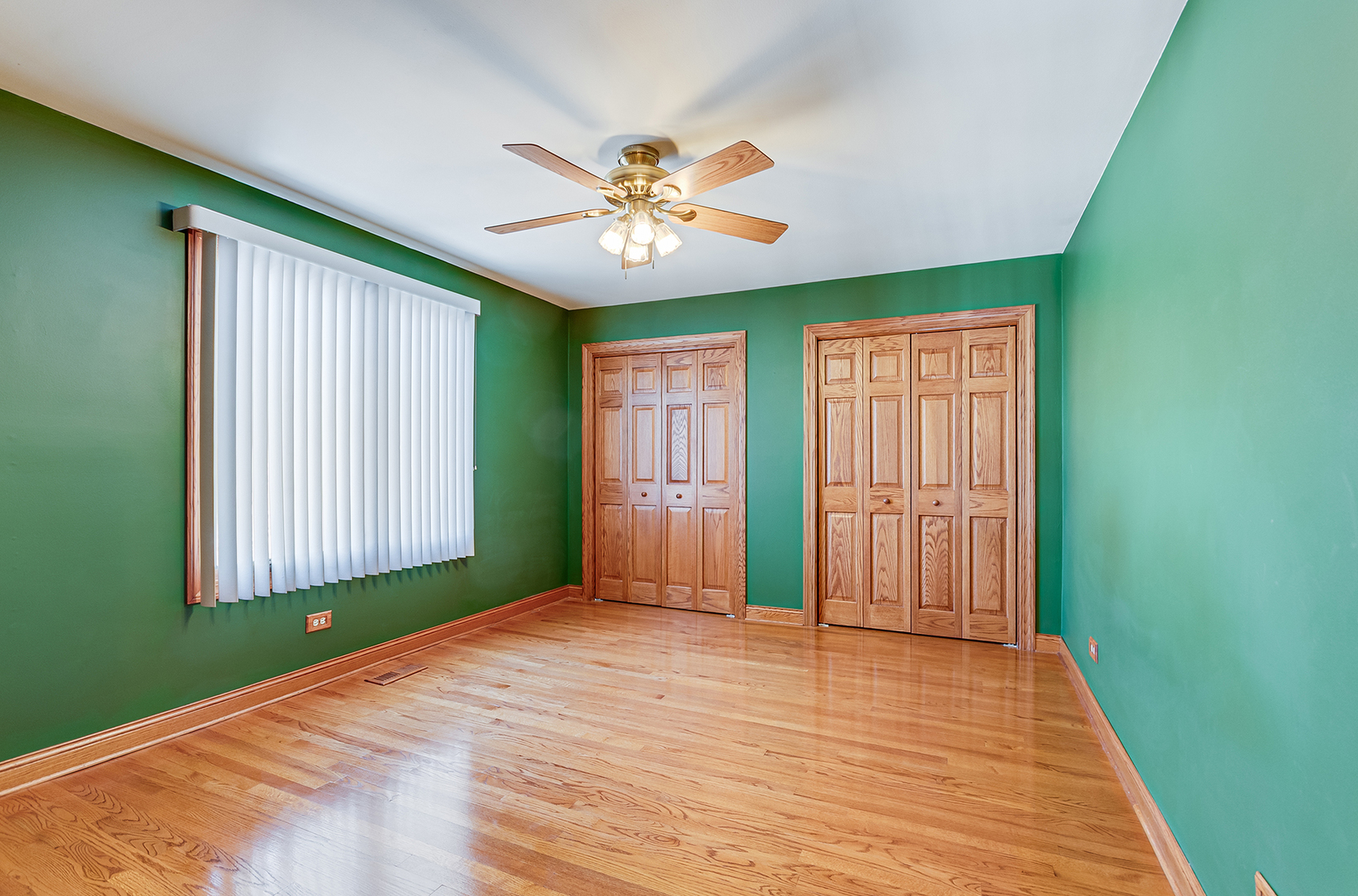 8732 W Surrey Park, Palos Hills, IL 60465