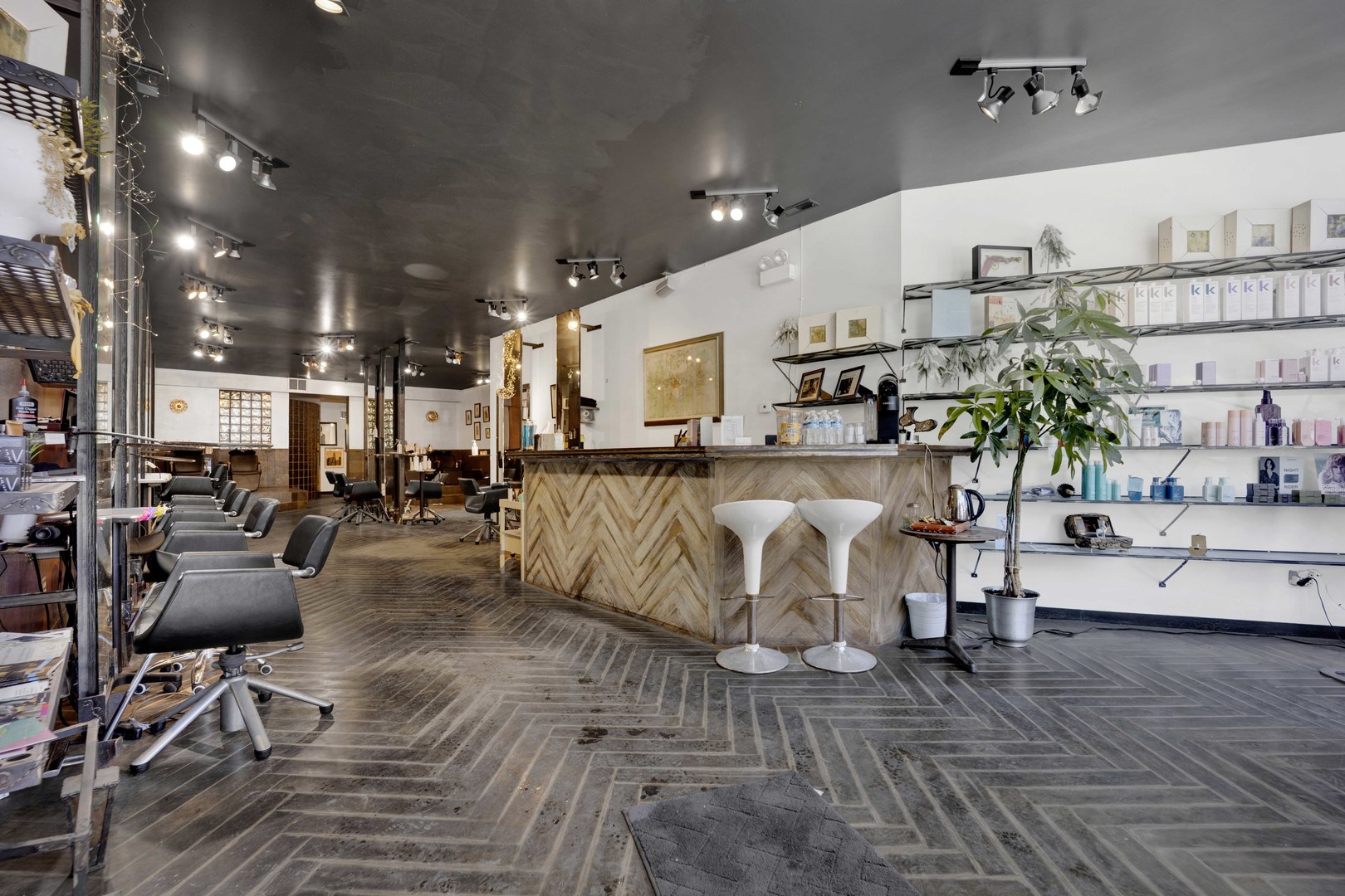 2119 N Damen Avenue, Chicago, IL 60647