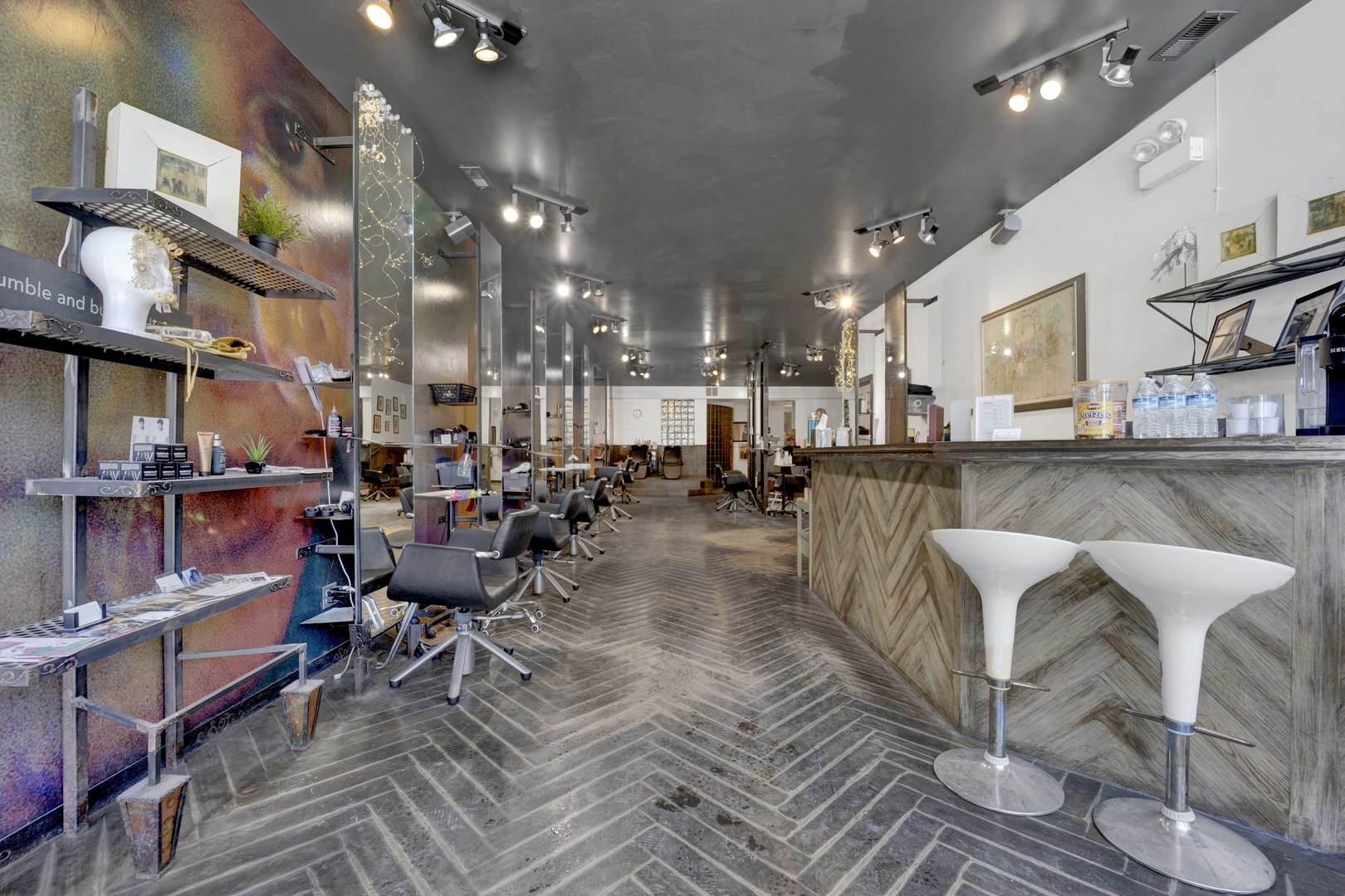 2119 N Damen Avenue, Chicago, IL 60647