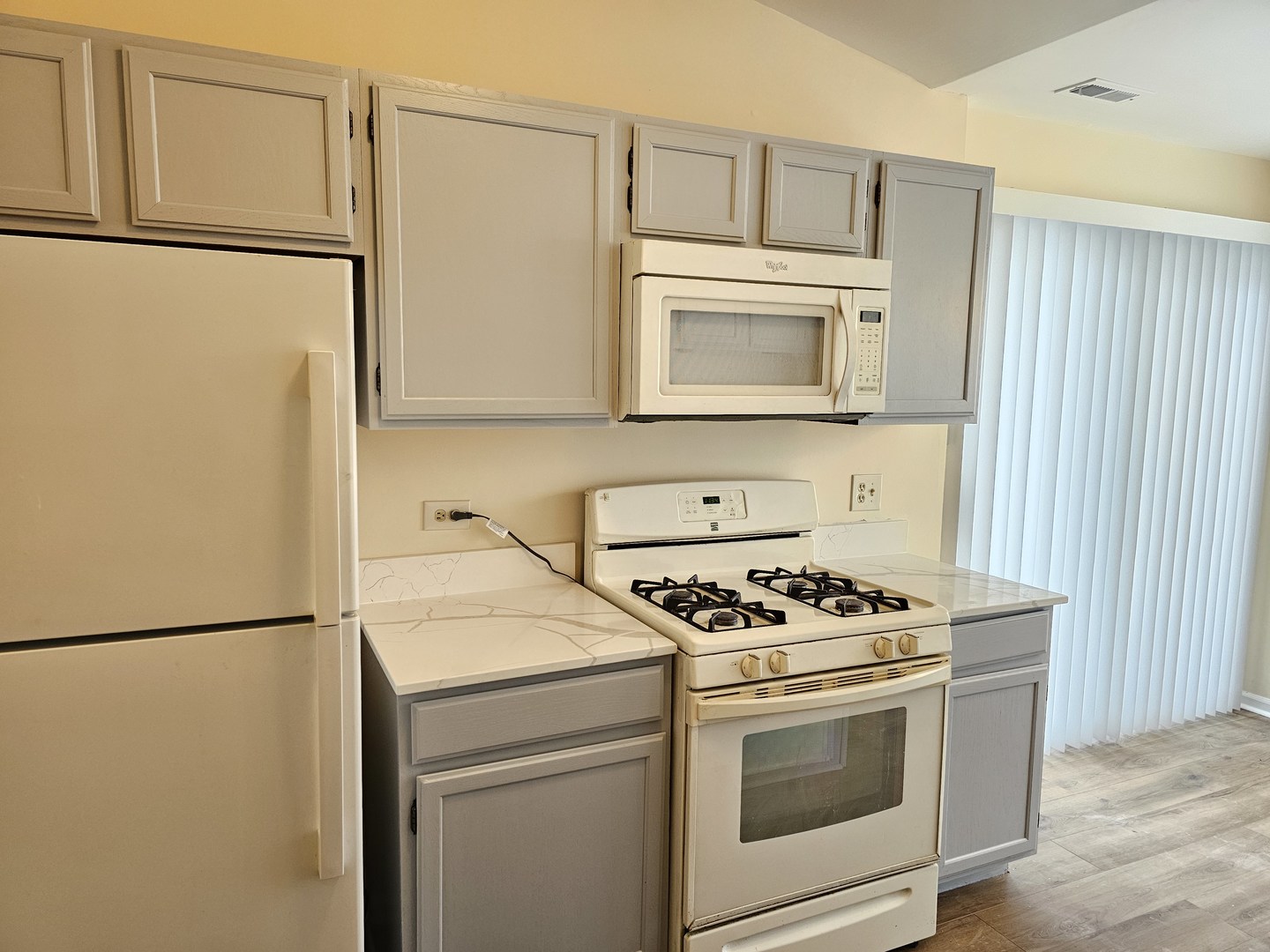 186 Brook Lane #186, Vernon Hills, IL 60061