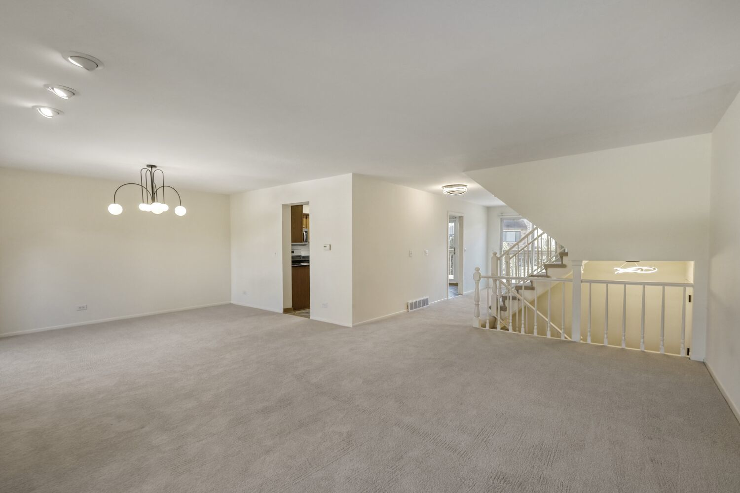 19 Portwine Road, Willowbrook, IL 60527