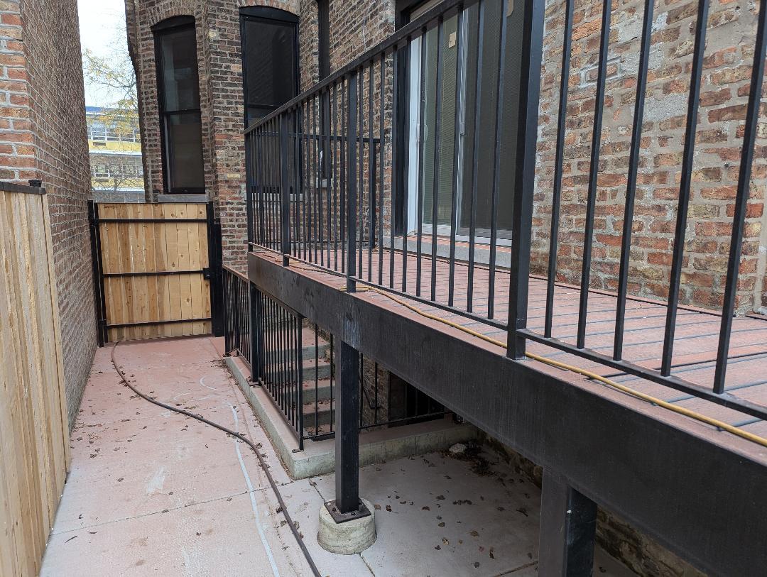 2150 W Monroe Street, Chicago, IL 60612